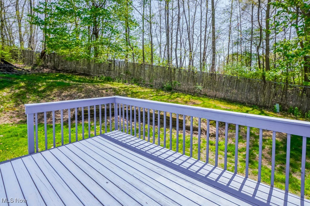 7907 Amberly Circle, North Canton, Ohio image 22