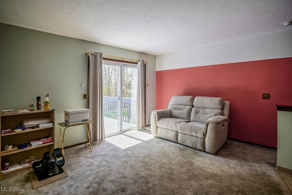 7907 Amberly Circle, North Canton, Ohio image 5