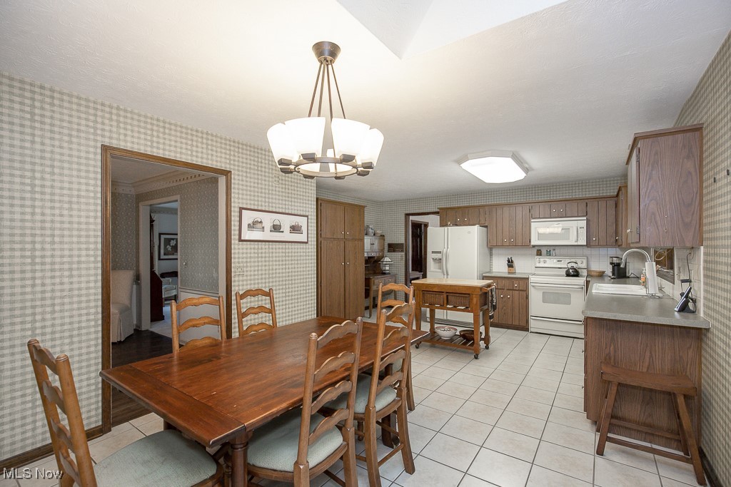 9507 Knights Way, Brecksville, Ohio image 11