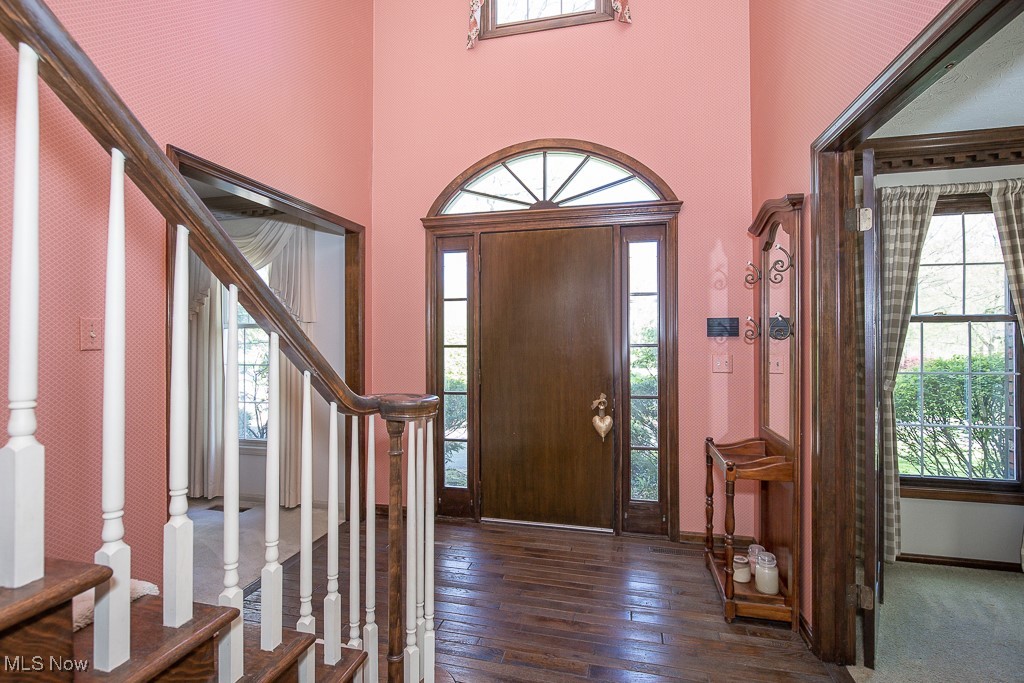 9507 Knights Way, Brecksville, Ohio image 2