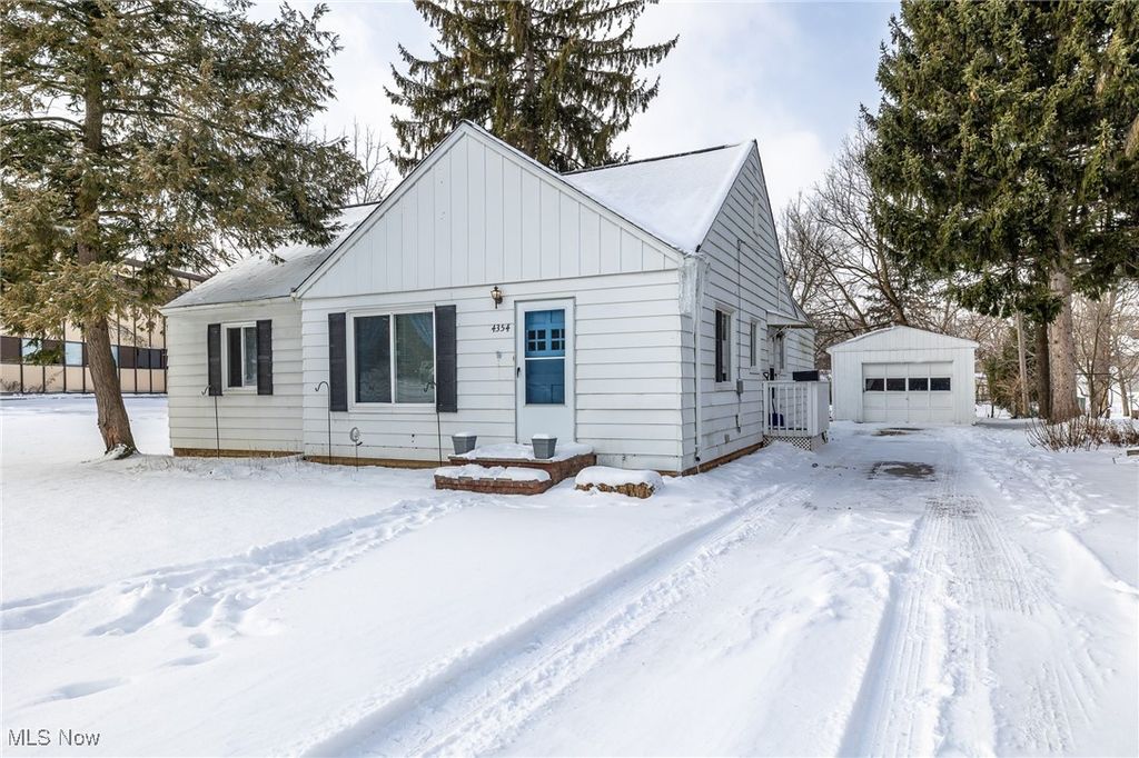 Photo of 4354 W 215th Street, Fairview Park, OH 44126 (MLS # 5182469)