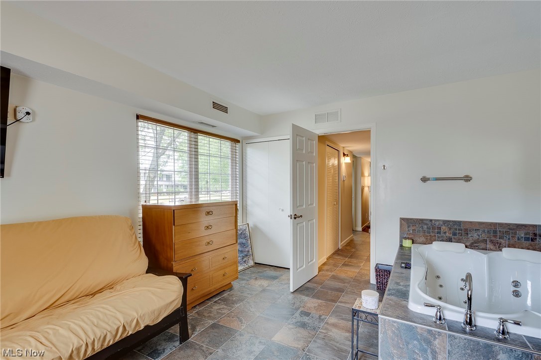 Independence Place South Condo - Residential