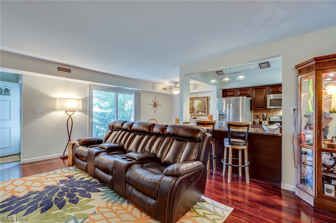 Independence Place South Condo - Residential