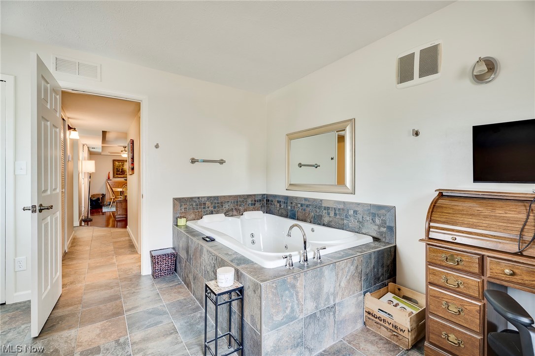 Independence Place South Condo - Residential