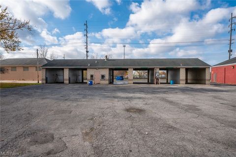 Photo for 628 Lake Avenue