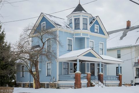 3101 Mapledale Avenue Cleveland OH 44109