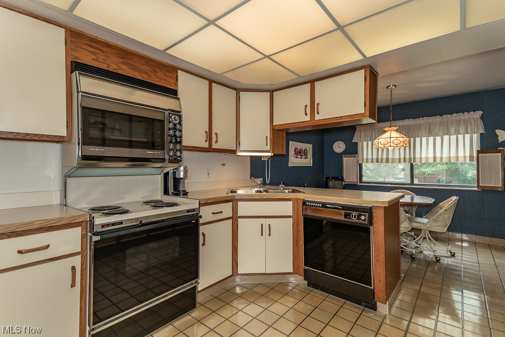 Woodhawk Club Condo Ph #7 - Residential