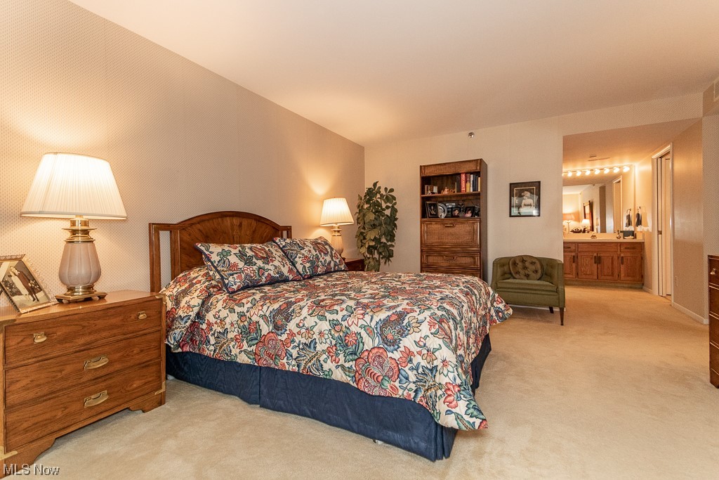 Woodhawk Club Condo Ph #7 - Residential