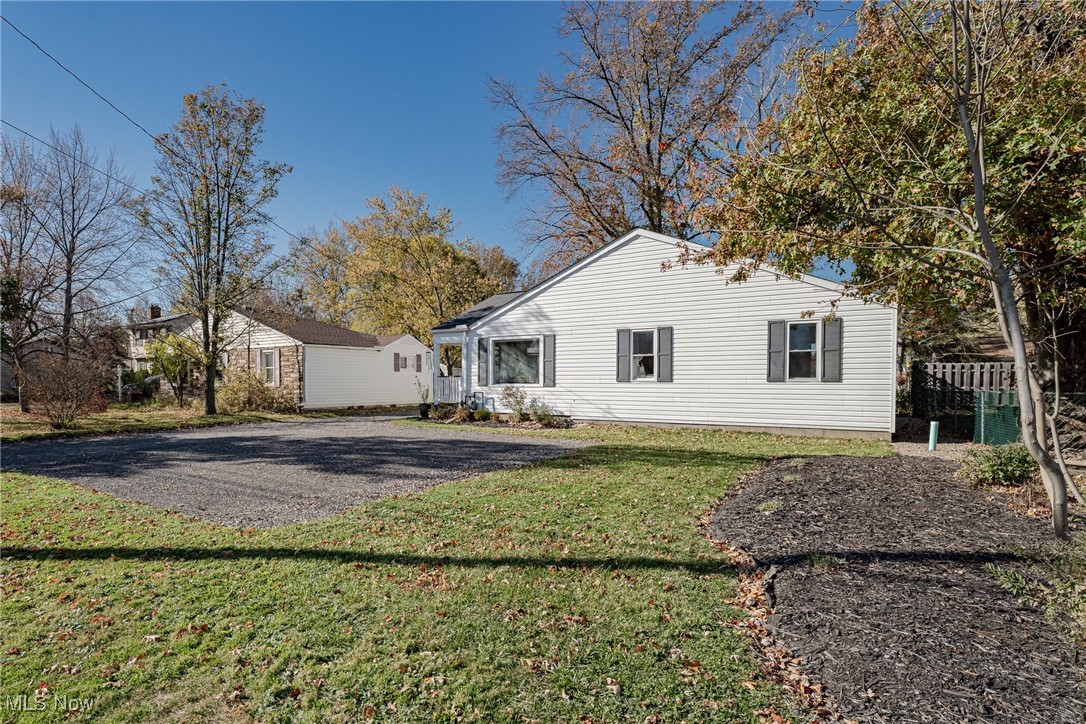 2608 Lost Nation Road, Willoughby, Ohio image 2