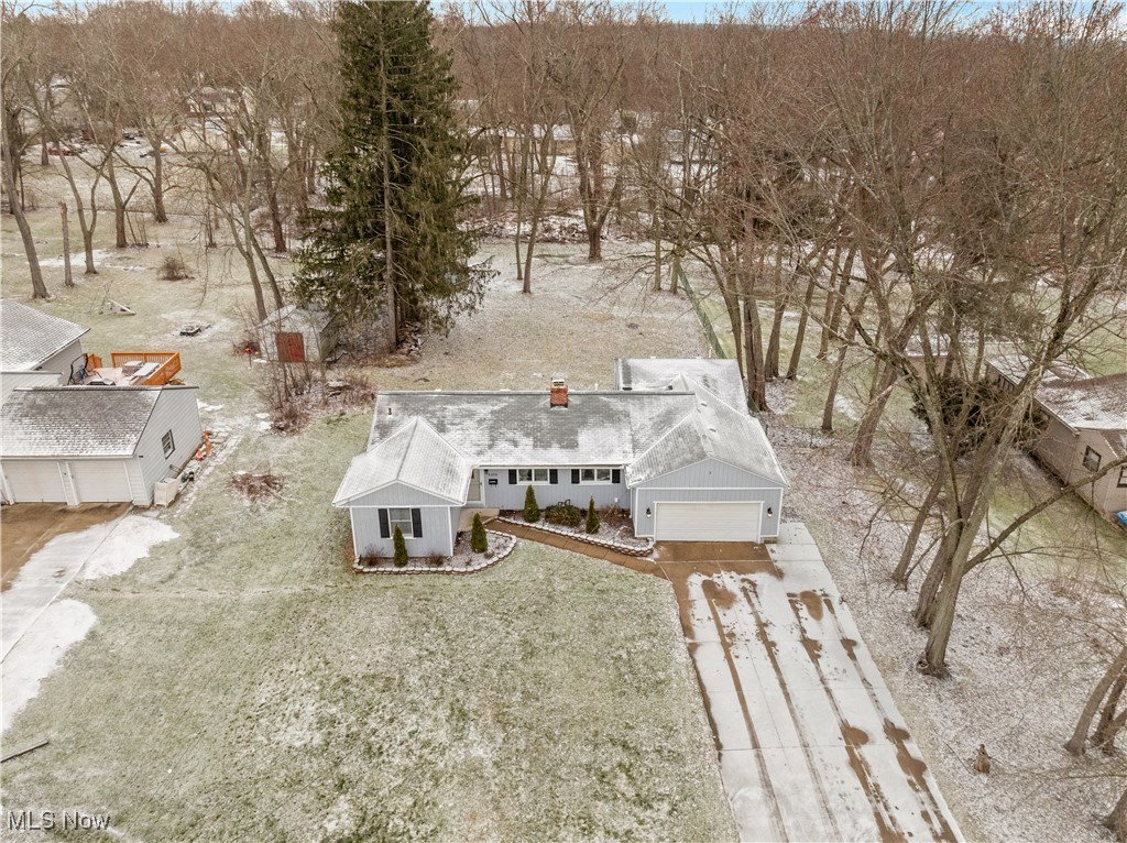 6958 Elmwood Drive, Solon, Ohio image 35