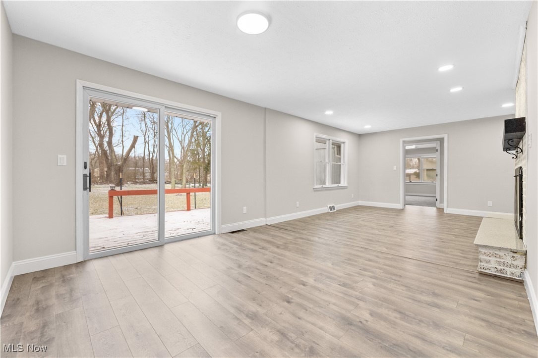 6958 Elmwood Drive, Solon, Ohio image 11