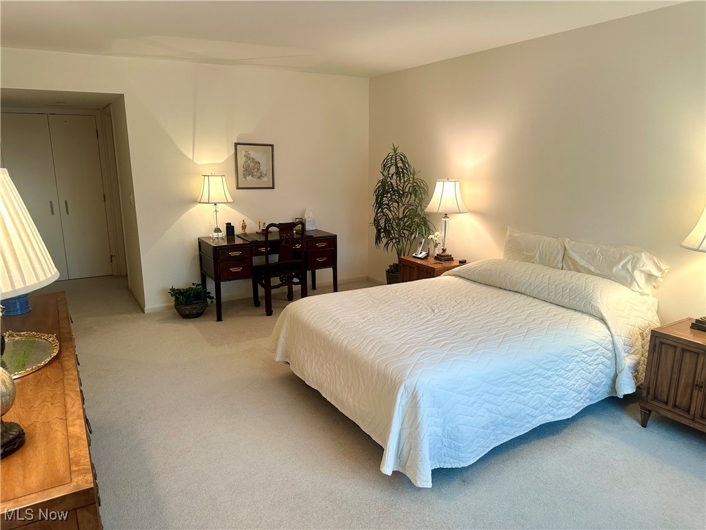 Woodhawk Club Condos - Residential