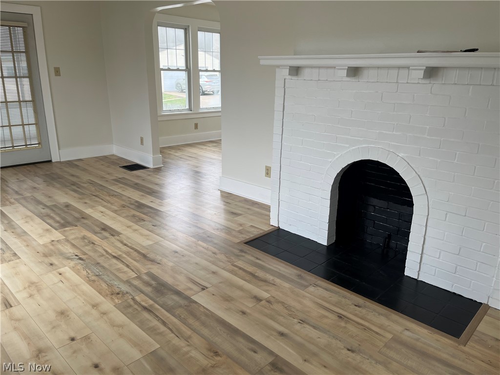 Hollywood Tr - Residential