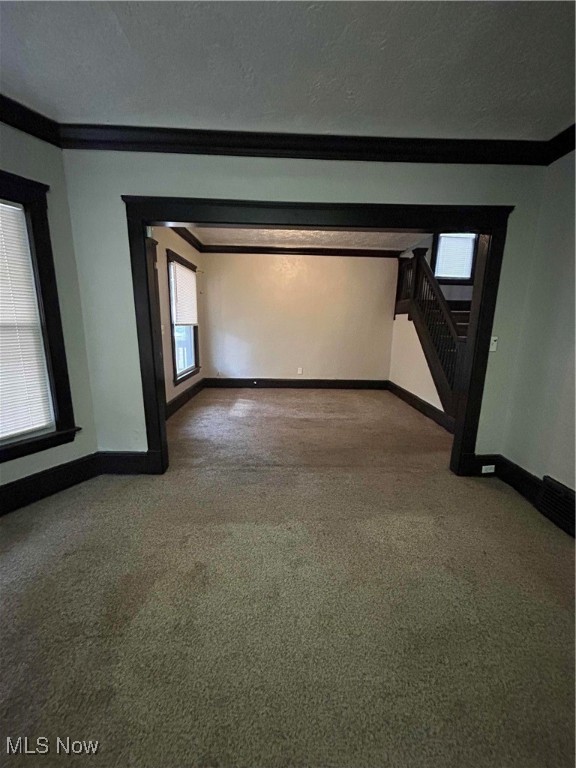 10911 Hathaway Avenue