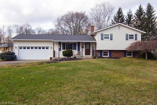 Welcome home! This beautiful split level is privately tucked away in the quiet and private Green Acres neighborhood. Very spacious home with tons of updates!. Updates include complete bathroom remodel granite counter tops, new vanity etc (2016), flooring in dining/ family area and throughout the upstairs (2019). Kitchen remodel includes granite counter top (2014) and flooring (2019). Replaced electric panel (2016), new roof (2019). Sale of home also comes with a home warranty!