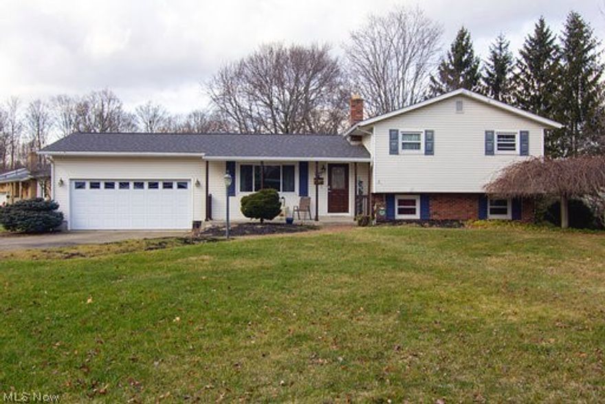 Welcome home! This beautiful split level is privately tucked away in the quiet and private Green Acres neighborhood. Very spacious home with tons of updates!. Updates include complete bathroom remodel granite counter tops, new vanity etc (2016), flooring in dining/ family area and throughout the upstairs (2019). Kitchen remodel includes granite counter top (2014) and flooring (2019). Replaced electric panel (2016), new roof (2019). Sale of home also comes with a home warranty!