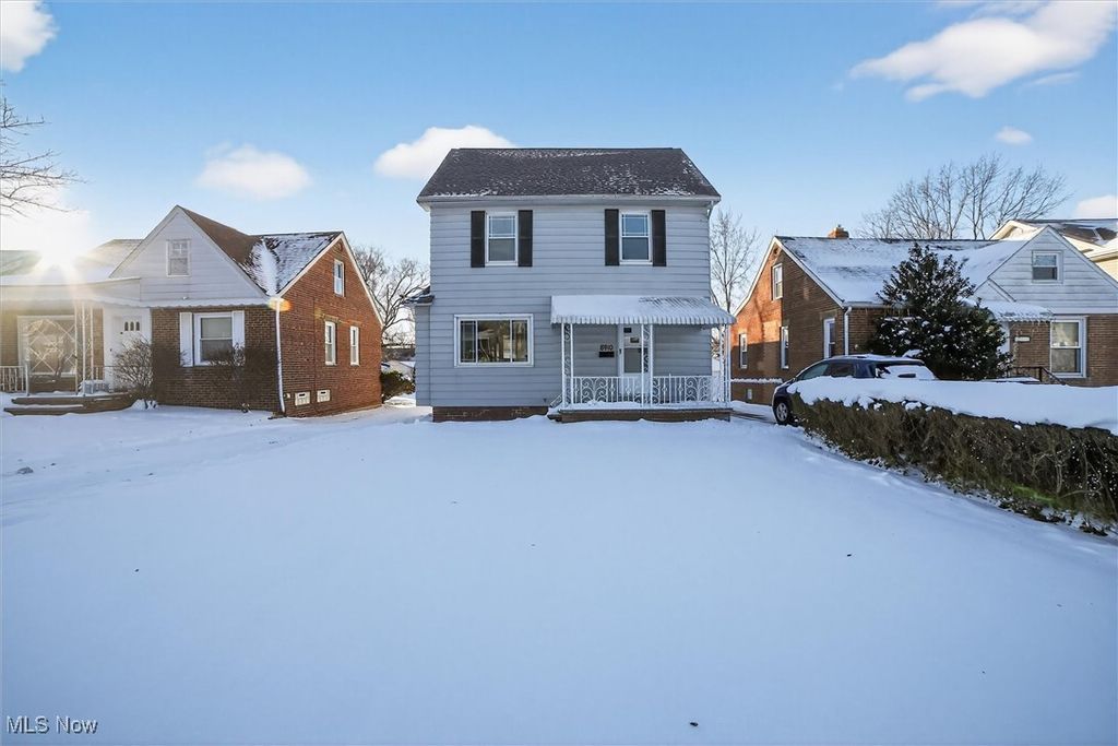 Photo of 8910 Mccracken Boulevard, Garfield Heights, OH 44125 (MLS # 5182917)