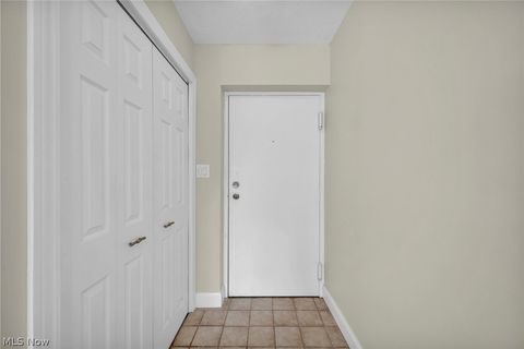 Tiny photo for 20333 Detroit Road #406, Rocky River, OH 44116 (MLS # 5190048)