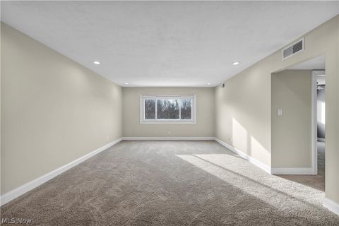 Tiny photo for 20333 Detroit Road #406, Rocky River, OH 44116 (MLS # 5190048)