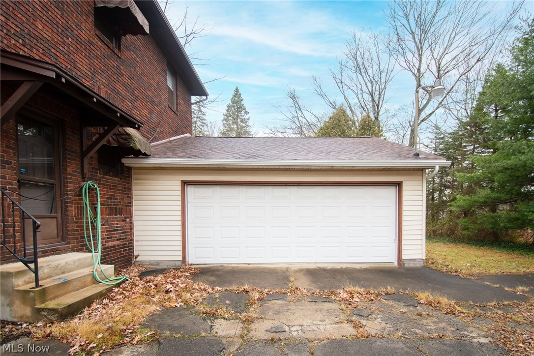 City/Youngstown - Residential Lease