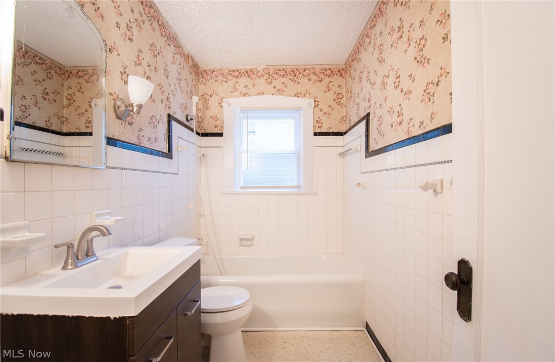 City/Youngstown - Residential Lease