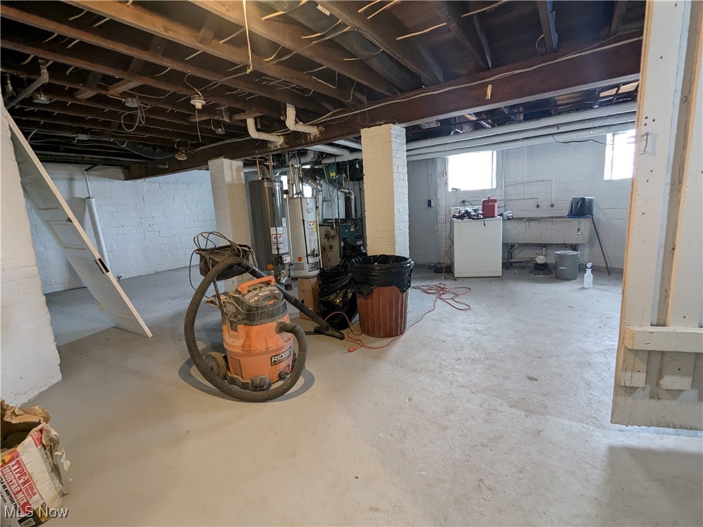 Cleveland, Ohio 44102, United States, 2 Bedrooms Bedrooms, ,1 BathroomBathrooms,Residential,Active,203263