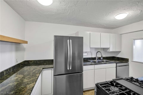Tiny photo for 12900 Lake Avenue #1821, Lakewood, OH 44107 (MLS # 5250347)