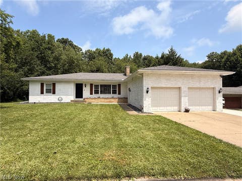 Homes For Sale - 240 Winkler Drive<br/> Wooster, OH 44691