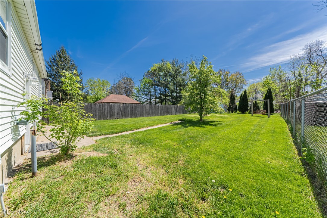 808 Harriet Street, Lorain, Ohio image 33