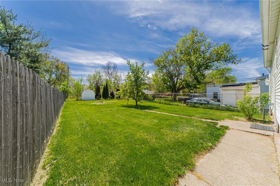 808 Harriet Street, Lorain, Ohio image 34