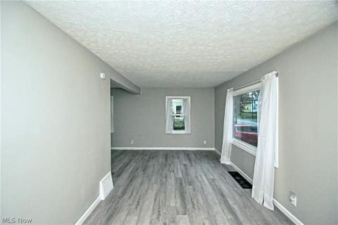 Tiny photo for 542 Montgomery Street, Akron, OH 44305 (MLS # 5209564)