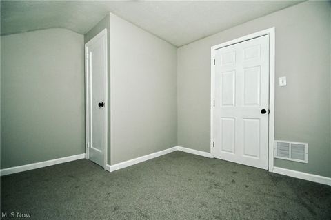 Tiny photo for 542 Montgomery Street, Akron, OH 44305 (MLS # 5209564)