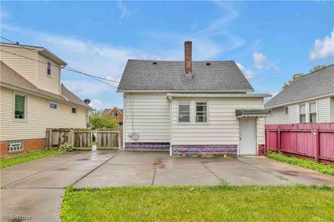 Tiny photo for 7614 Spring Garden Road, Parma, OH 44129 (MLS # 5221368)