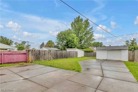 Tiny photo for 7614 Spring Garden Road, Parma, OH 44129 (MLS # 5221368)