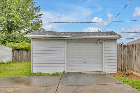 Tiny photo for 7614 Spring Garden Road, Parma, OH 44129 (MLS # 5221368)