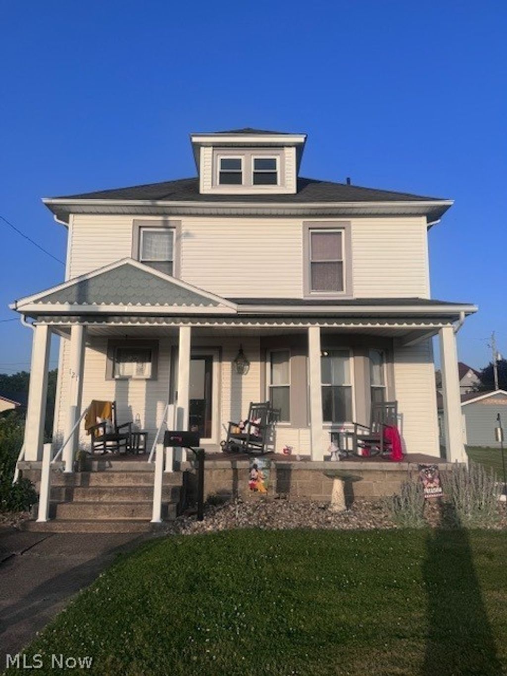 Photo of 121 N Bodmer Avenue, Strasburg, OH 44680 (MLS # 5224338)