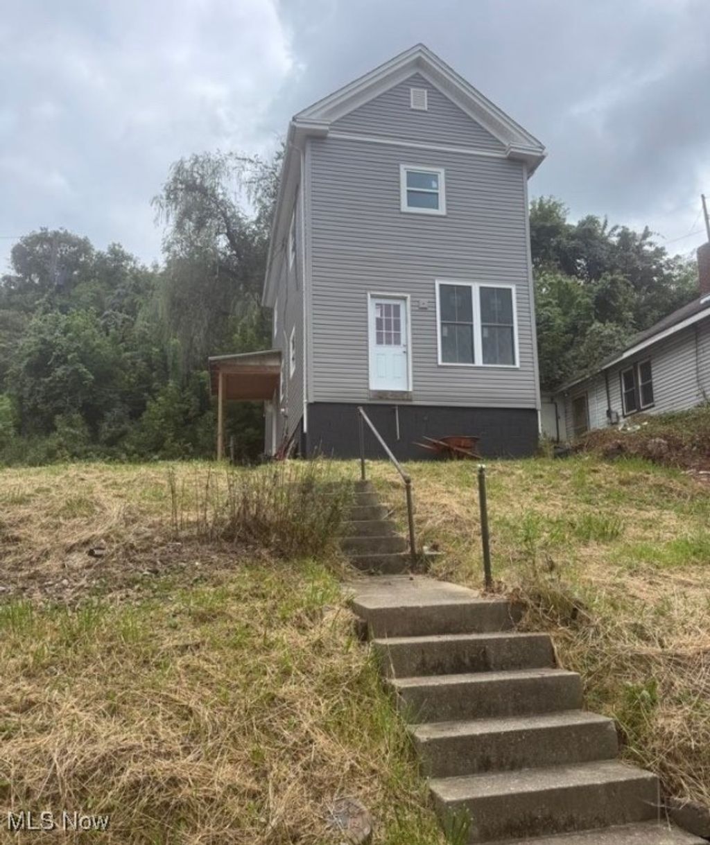 Photo of 627 Bennett Street, Bridgeport, OH 43912 (MLS # 5180728)