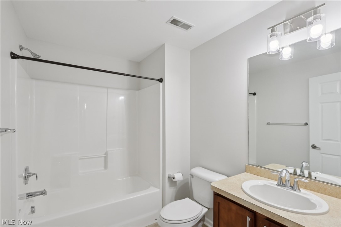 Battery Park Twnhms Condo - Residential