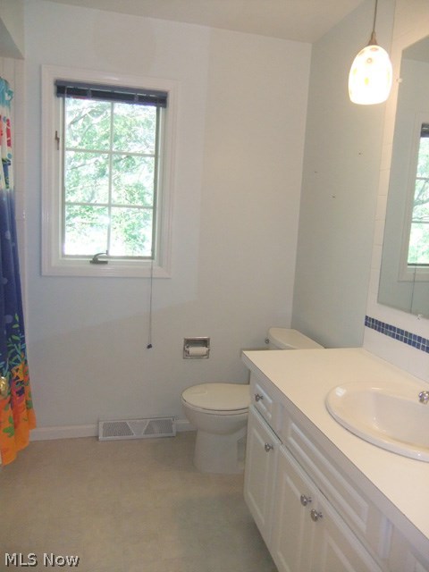 HILLS N DALES - Residential Lease