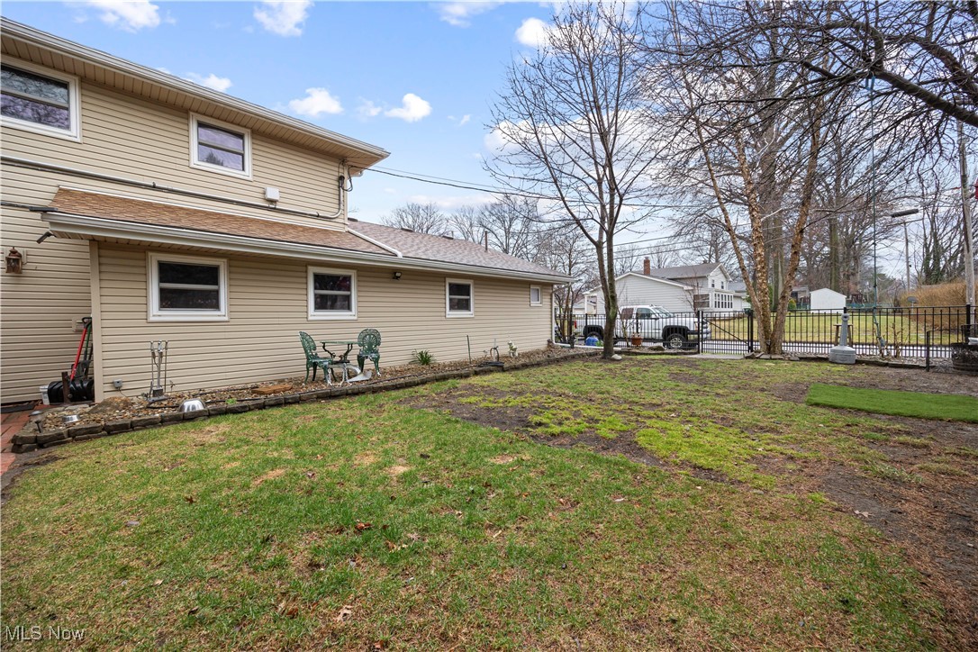 178 Beachwood Avenue, Avon Lake, Ohio image 16