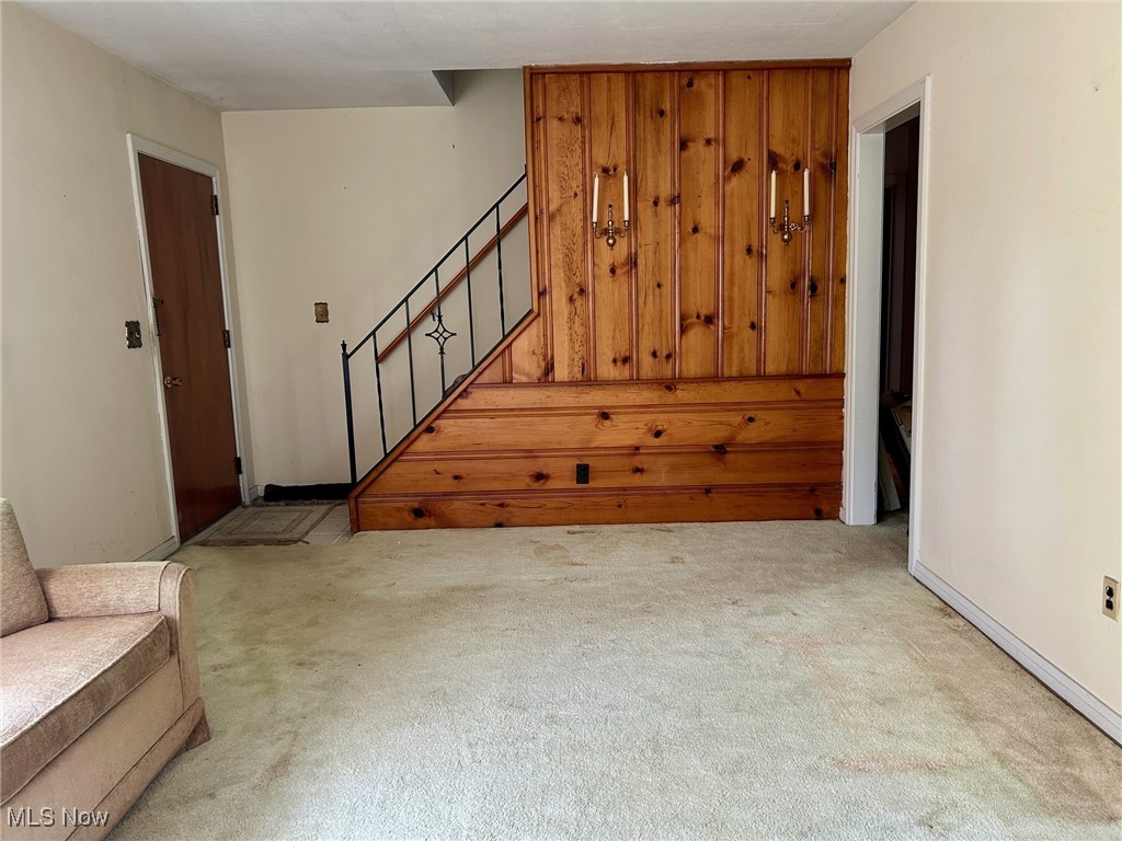 Inwood Beach 02 - Residential