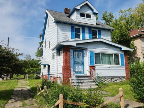 Homes For Sale - 12903 Oakfield Avenue<br/> Cleveland, OH 44105