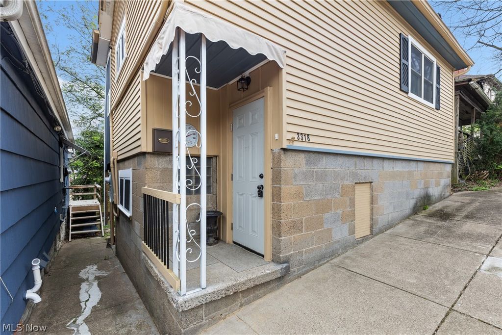 Photo of 3318 Washington Street, Bellaire, OH 43906 (MLS # 5202949)