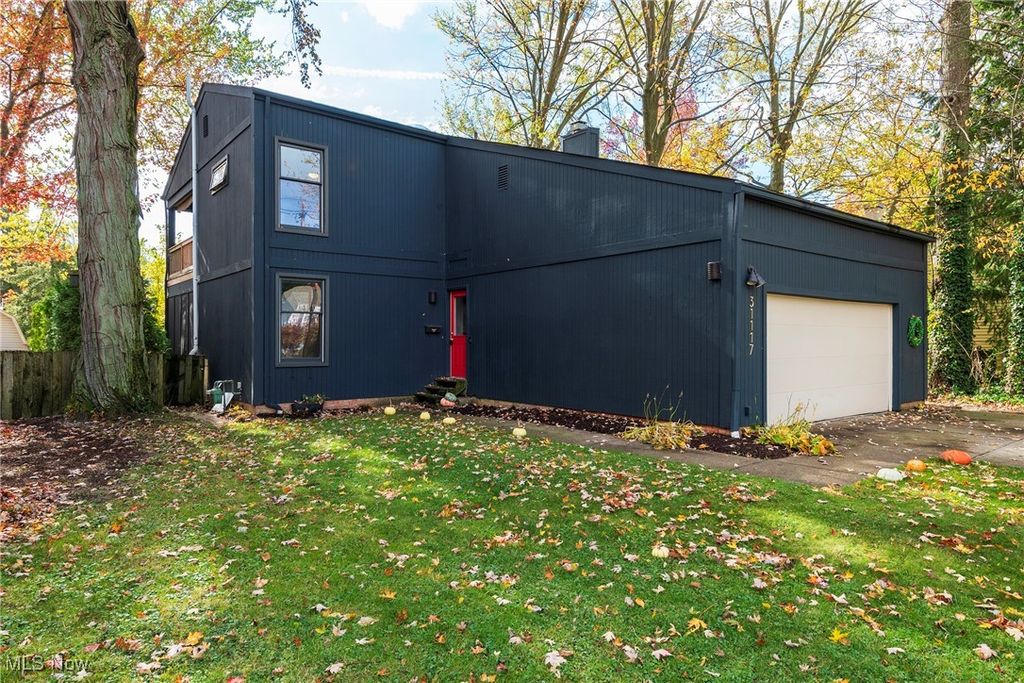 Photo of 31117 Walker Road, Bay Village, OH 44140 (MLS # 5174521)