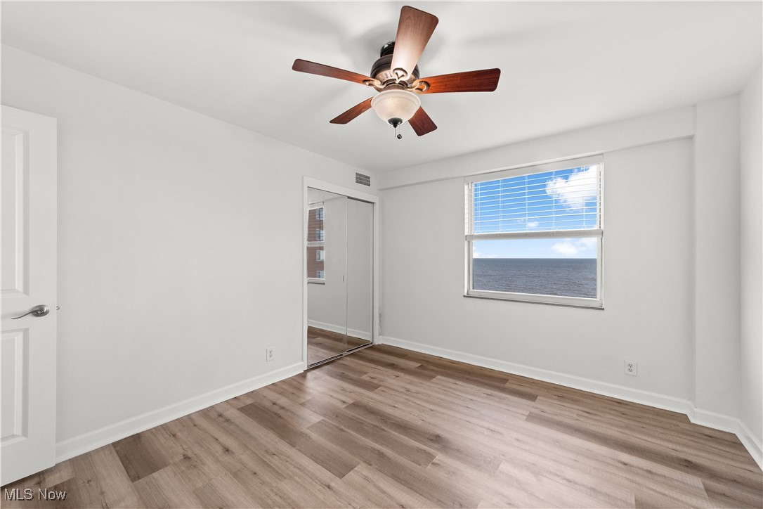 Lake House Condo - Residential