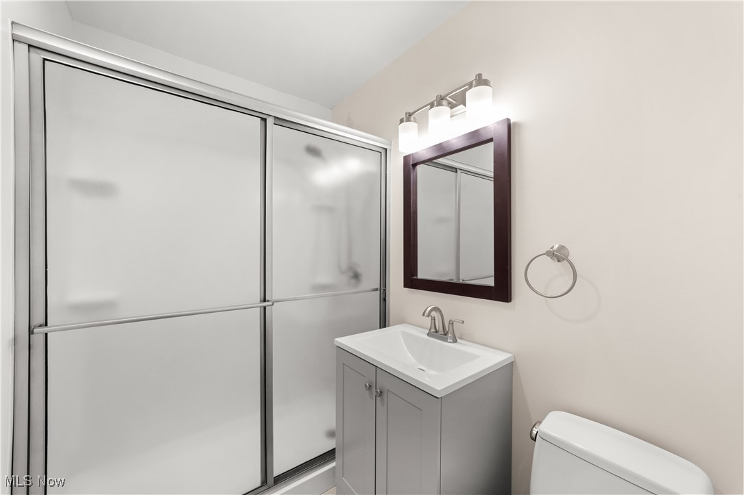 Lake House Condo - Residential