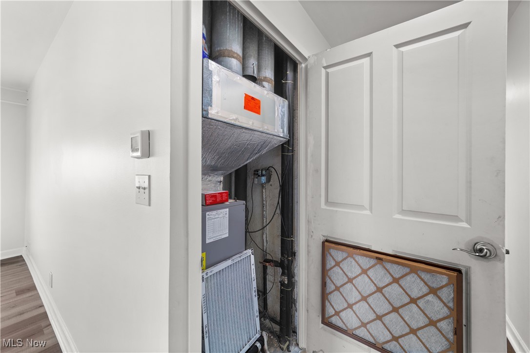 Lake House Condo - Residential