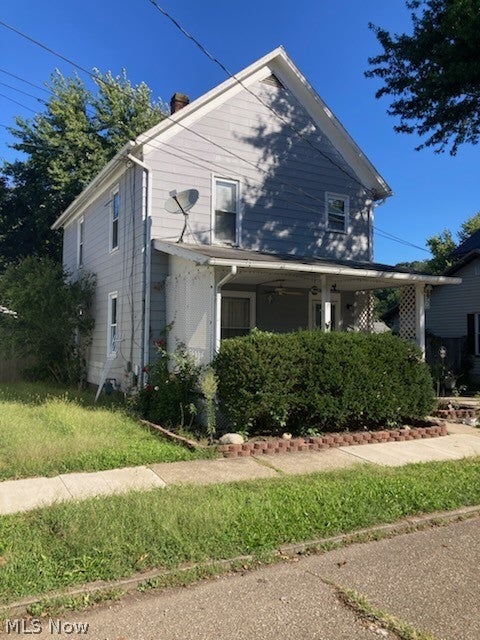 Homes For Sale - 134 8th Street<br/> New Philadelphia, OH 44663