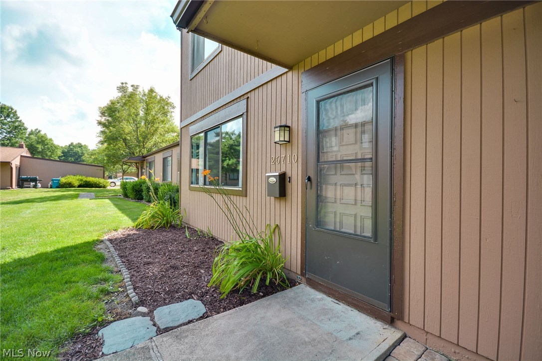 Lake/Falls Condo - Residential