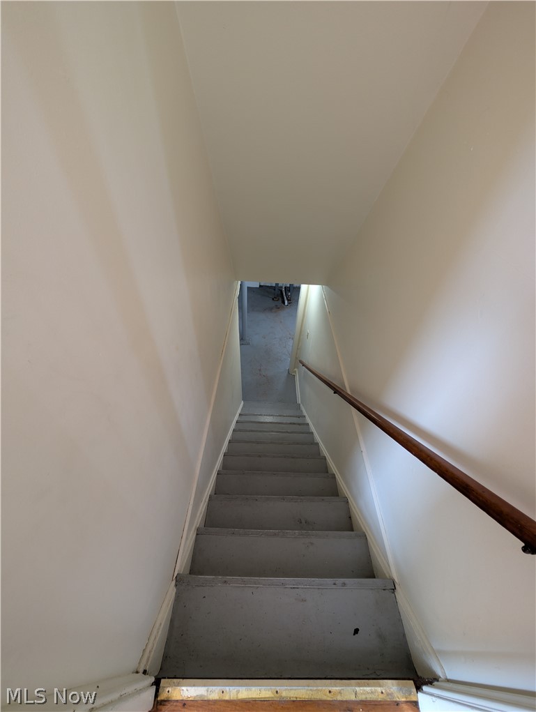 Mccourt - Residential Lease